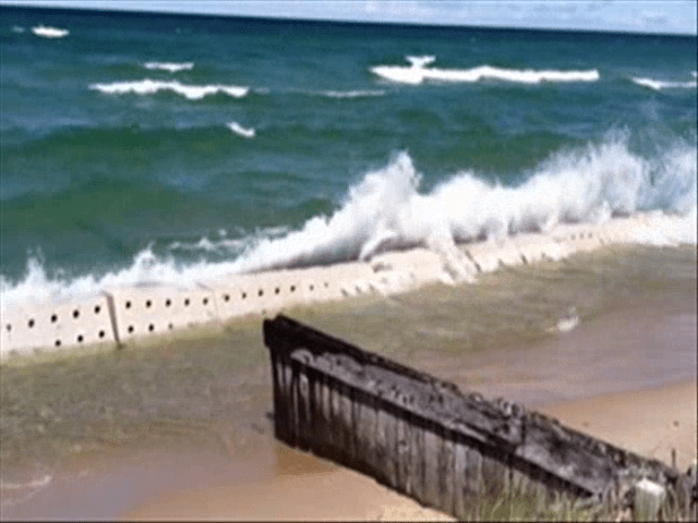 Sandsaver Beach Erosion Barriers Breaking Down Wave Energy